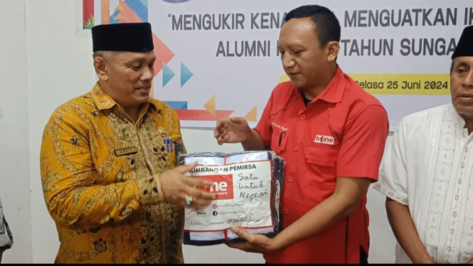 Yayasan Satu Untuk Negeri menyalurkan bantuan untuk korban bencana banjir