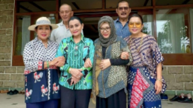 Mayangsari kumpul bersama keluarga Cendana