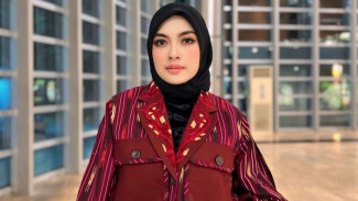 Aktris Vizza Dara Peringatkan Tentang Keamanan dan Etika di Dunia Maya