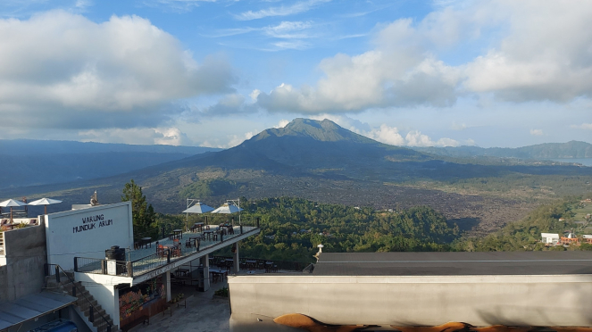 Spot di Kintamani yang berlatar Gunung Batur