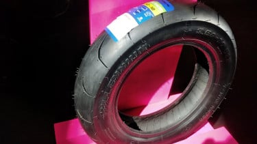 Ban Millenium V-Max Racer untuk Vespa dan skuter