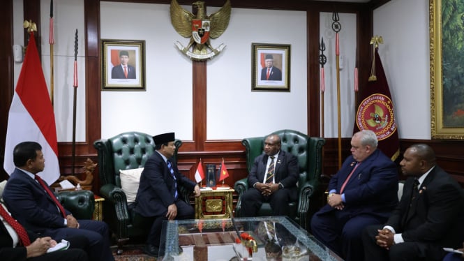 Menteri Pertahanan (Menhan) RI, Prabowo Subianto menerima kunjungan Perdana Menteri Papua Nugini James Marape, Senin, 15 Juli 2024 (sumber: Tim Media Prabowo)