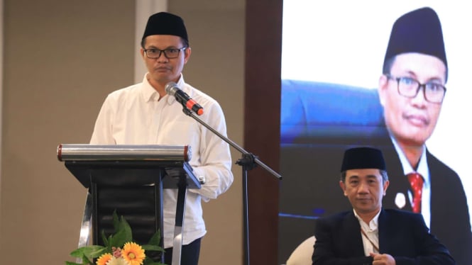 Adib, Direktur Urusan Agama Islam dan Pembinaan Syariah Kemenag