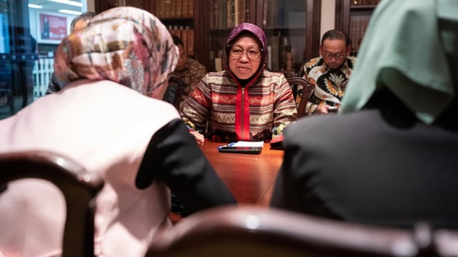 Minister für soziale Angelegenheiten der Republik Indonesien, Tri Rismaharini