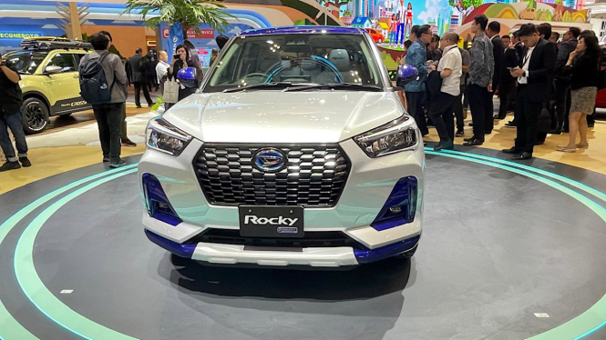 Daihatsu Rocky Hybrid di GIIAS 2024