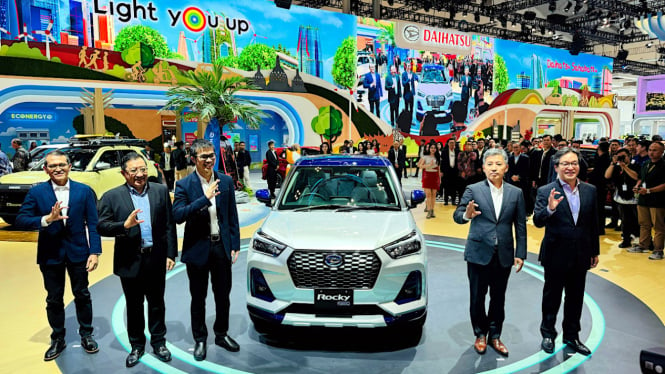 Daihatsu Rocky Hybrid di GIIAS 2024