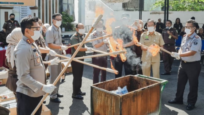 Bea Cukai musnahkan 27 jenis barang ilegal hasil penindakan berbagai pelanggaran