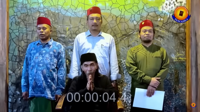 Mama Ghufron Minta Maaf Atas Video Ceramah Viral yang Dianggap Kontroversial