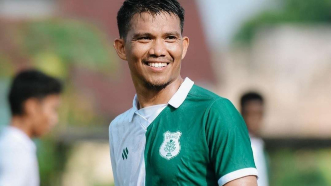 Pemain PSMS Medan Sandi Sute