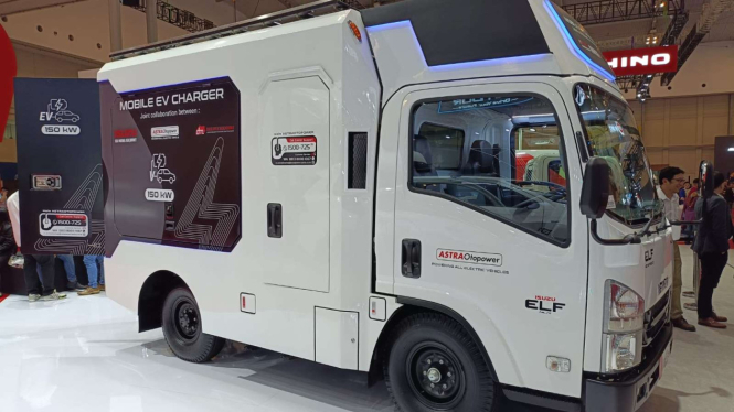 Isuzu Elf EV Charger