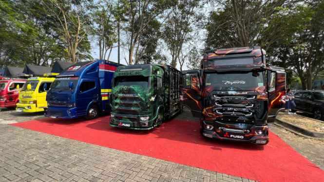 Modifikasi truk Mitsubishi Fuso di GIIAS 2024