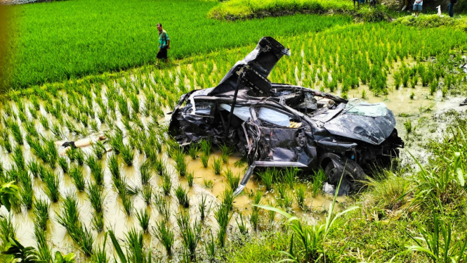 Kereta Api menabrak mobil yang menewaskan 6 orang di Kabupaten Deliserdang.(dok Polresta Deliserdang)