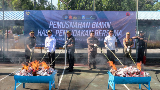 Pemusnahan BMMN oleh Bea Cukai Mataram