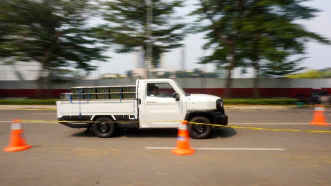 Test Drive da Toyota Hilux Rangga no GIIAS 2024