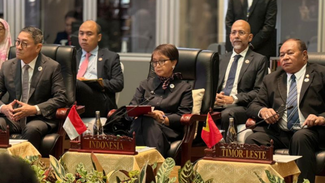 Menteri Luar Negeri RI Retno Marsudi mengikuti Pertemuan Menlu ASEAN dengan Perwakilan Komite HAM Antarpemerintah ASEAN (AICHR) di Vientiane, Laos, Rabu, 24 Juli 2024.