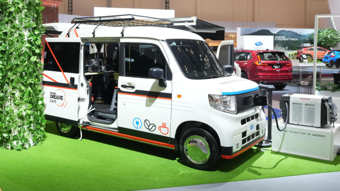 Honda N-Van jadi cafe berjalan di GIIAS 2024