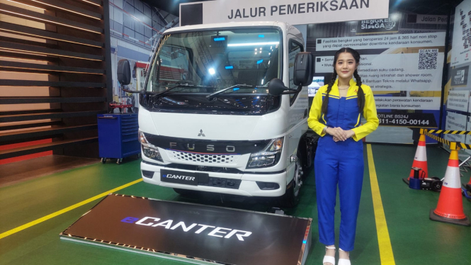 Mitsubishi Fuso eCanter di GIIAS 2024