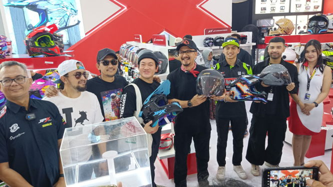 Helm JPX di GIIAS 2024