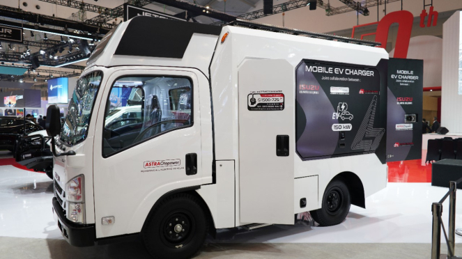 Isuzu Elf Mobile EV Charger