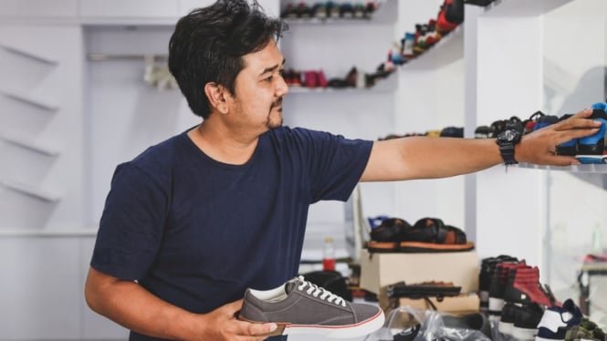 BRImo x USS Downtown Market Surabaya mengadakan Lelang Sepatu Eksklusif