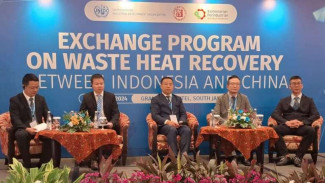 Tiongkok Pastikan Ikut Pangkas Emisi Karbon Industri Semen di Indonesia