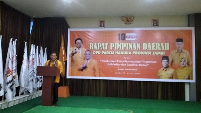 Ketua Bidang Organisasi DPP Partai Hanura, Siswandi Tarigan Saat Beri Pengarahan di Rapimda Provinsi Jambi  