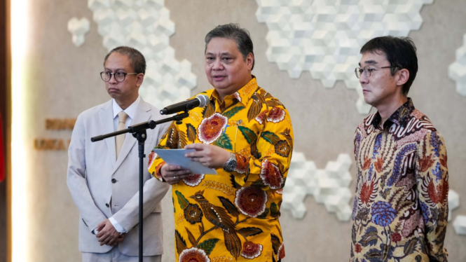 Menko Airlangga dan Presiden ERIA Tetsuya Watanabe