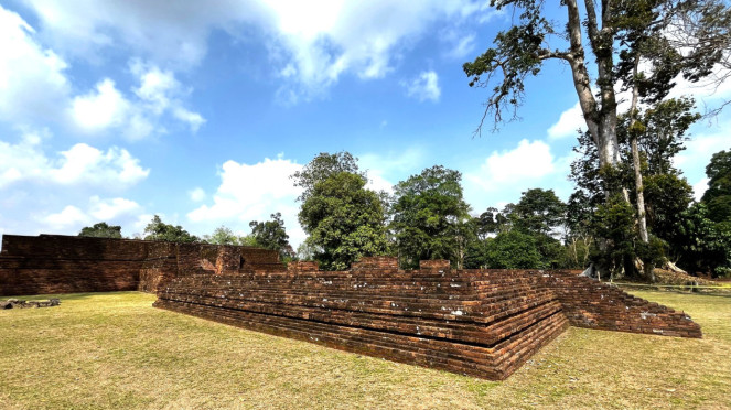 Komplek Candi Kedaton