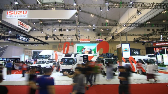 Booth Isuzu di GIIAS 2024