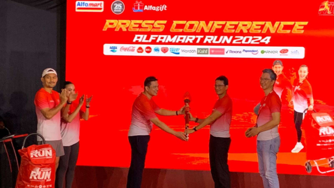 Menparekraf Sandiaga Uno menyambut positif Alfamart Run 2024