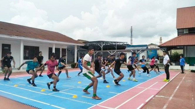 Tim Kabaddi Sumut saat latihan di Stok Bina Guna Medan.(B.S.Putra/VIVA)