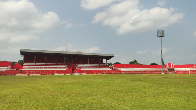 Stadion Soepriadi, Kota Blitar