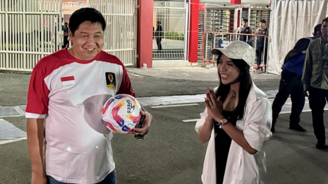 Ketua Steering Committee Piala Presiden 2024, Maruarar Sirait di Stadion Manahan, Solo.