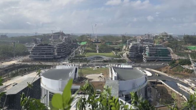 Penampakan Proyek Pembangunan Kawasan IKN dari Balkon Istana Garuda.