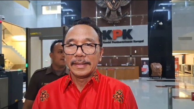 Mantan Calon Legislatif (Caleg) anggota DPR RI tahun 2019 di wilayah Kalimantan Barat (Kalbar), Alexsius Akim di KPK