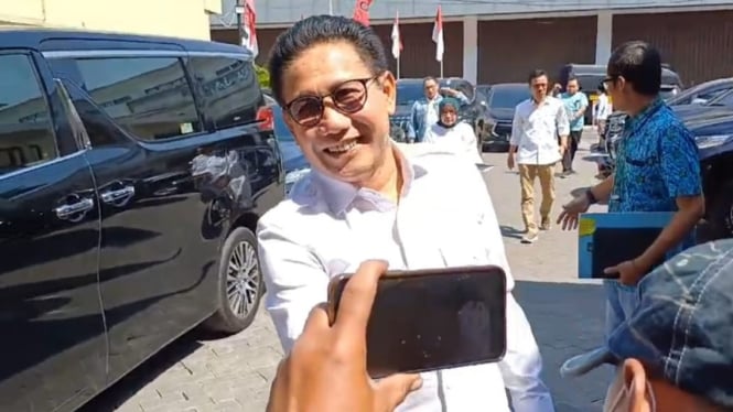 Ketua DPW PKB Jatim ABdul Halim Iskandar di Markas Polda Jatim di Surabaya.