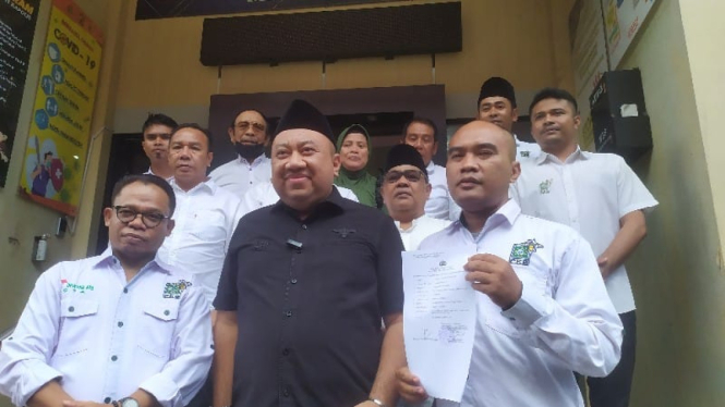 Pengurus DPW PKB NTB melaporkan mantan Sekjen DPP PKB, Lukman Edy ke Polda NTB, Selasa, 6 Agustus 2024 (Satria)