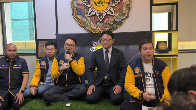 AMPI Golkar menggelar pertemuan dengan delegasi Matsushita Institute of Government and Management, Jepang di Kantor DPP Partai Golkar, Jakarta Barat 