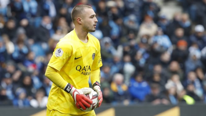 Kiper Timnas Spanyol U-21, Arnau Tenas