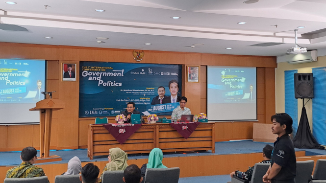 International Conference on Government and Politics (ICGP) di Kampus UMY