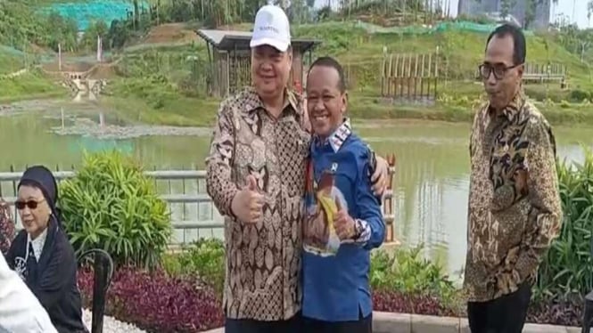 Menko Perekonomian Airlangga Hartarto dan Menteri Investasi Bahlil Lahadalia