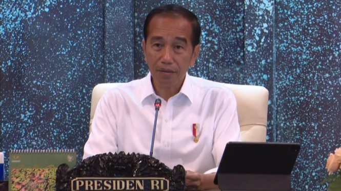 Presiden Joko Widodo (Jokowi) dalam Sidang Kabinet Paripurna di Istana Garuda, Ibu Kota Nusantara, Kalimantan Timur, Senin, 12 Agustus 2024