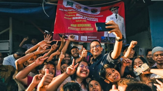 Anies Baswedan blusukan di Jakarta