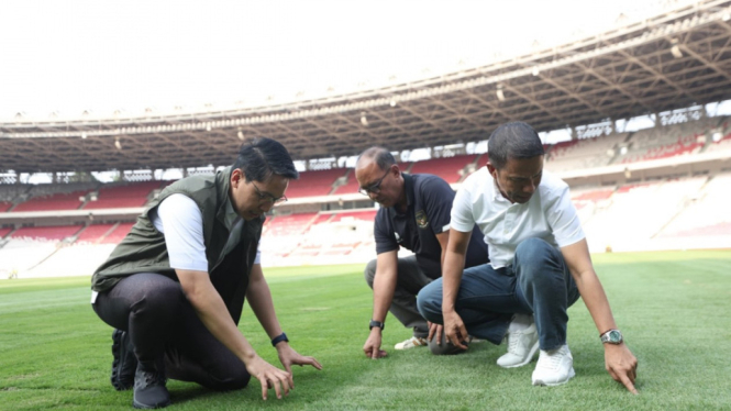 Sekjen PSSI cek kondisi rumput SUGBK