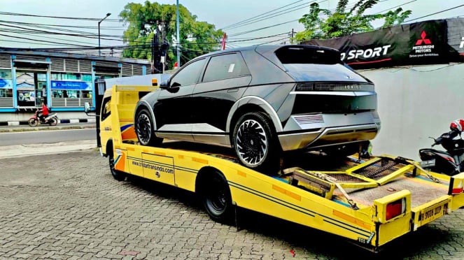 Layanan transportasi kendaraan Tristar Transindo milik Wahana Artha Group
