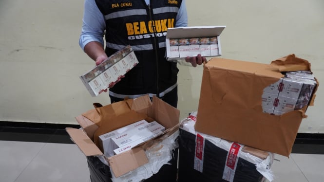 Bea Cukai Jember menindak 22.000 batang rokok ilegal