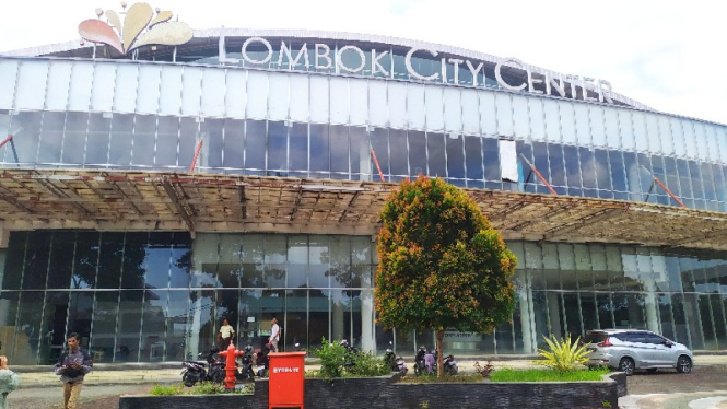 Bangunan LCC yang mangkrak di Lombok Barat (Satria) 