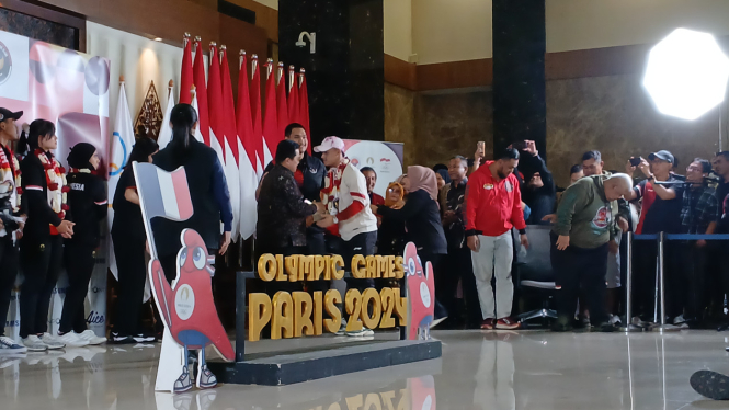 Menpora Dito Ariotedjo menyambut atlet Olimpiade 2024.