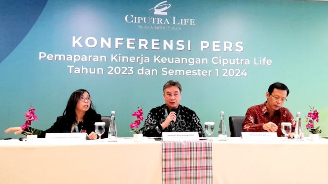 Jajaran direksi PT Asuransi Ciputra Indonesia (Ciputra Life), dalam konferensi pers di kantornya, Rabu, 14 Agustus 2024