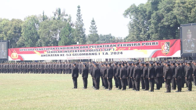 Upacara penutupan dan pelantikan perwira Polri Sekolah Inspektur Polisi